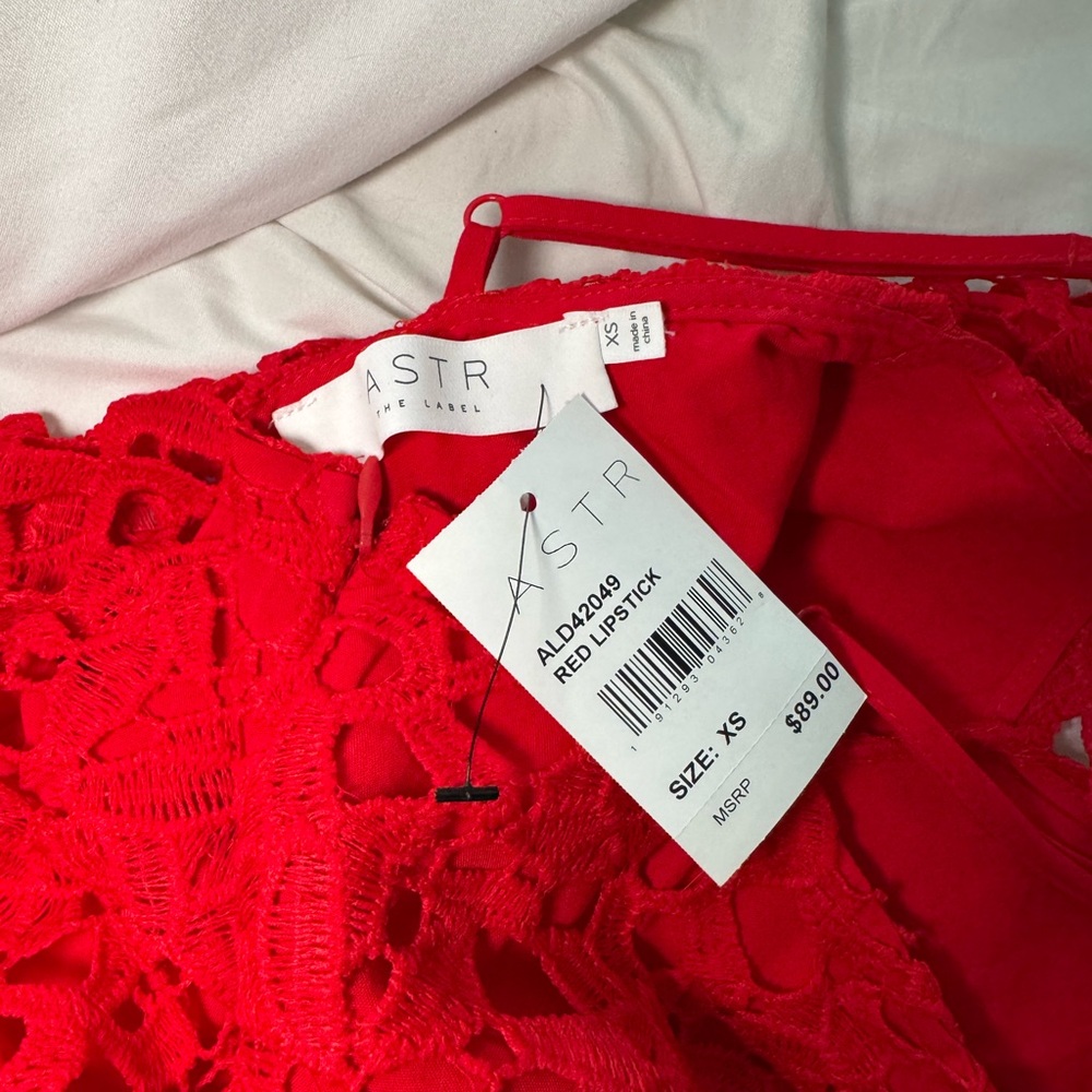 Astr Scarlet Lace Dress - Picture 5 of 5